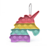 pop it porte clé licorne multicolore avec mousqueton métalique 