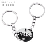Porte clé couple chats noir et blanc en forme de yin yang, design romantique