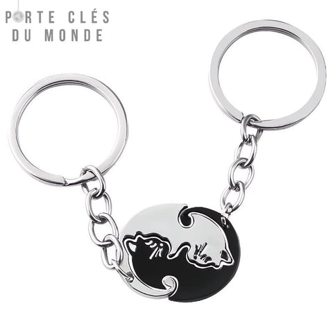 Porte clé couple chats noir et blanc en forme de yin yang, design romantique