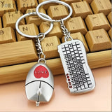 Accessoire geek pour couple, porte clé couple clavier souris en métal, idée fun et originale