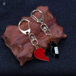 Porte clé couple vin qui forme un coeur et une bouteille