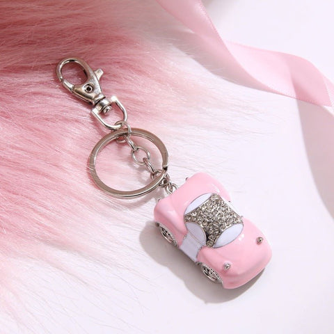Porte-clé femme voiture