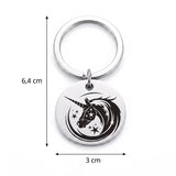 Dimensions du porte clé licorne en métal : 6,4 cm de hauteur totale et médaillon rond de 3 cm de diamètre