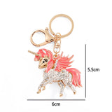 Dimensions du porte-clé licorne rose : 6 cm de largeur et 5,5 cm de hauteur