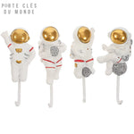 porte clés mural astronaute