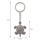 Dimensions du porte clé tortue métal argenté de 11 cm par 4 cm