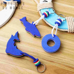 Porte clé flottant par 3 en forme de bouée bleue et requin avec cordon et anneau