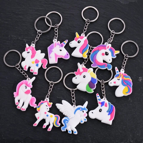 Lot de dix porte-clés licorne colorés aux formes variées, avec anneaux et chaînes métalliques